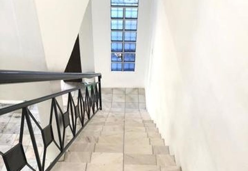 Double Storey Endlot Freehold Great Community Sell Below Market Price