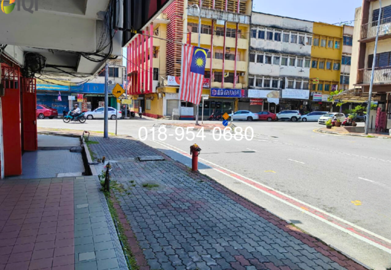 3 Storey Shoplot at Ipoh City Centre, Excellent Location, Tenanted