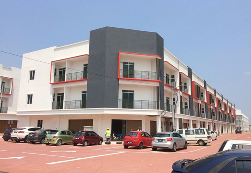 Ground Floor CORNER Commercial Lot @ Kampar Putra BELOW MARKET VALUE 20%