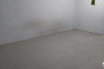 Double Storey Taman Lintang Makmur, Well-Kept Condition