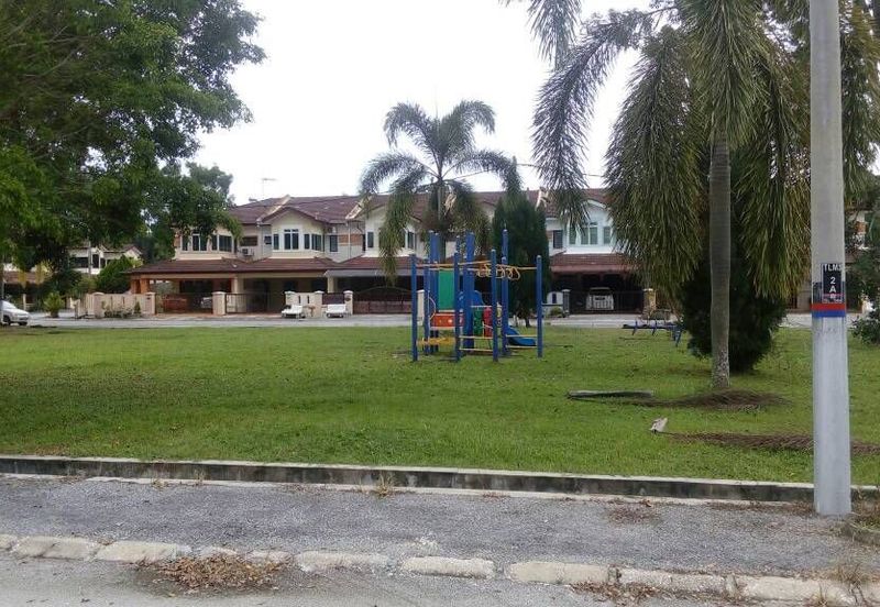 Double Storey Taman Lintang Makmur, Well-Kept Condition