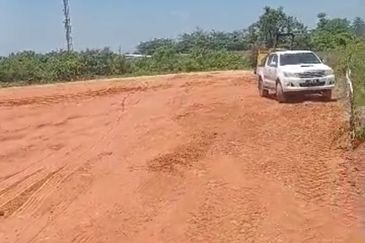 Industrial Land @ Taman Indah, Kampar - For Rent