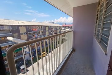 Flat Pakatan Bercham