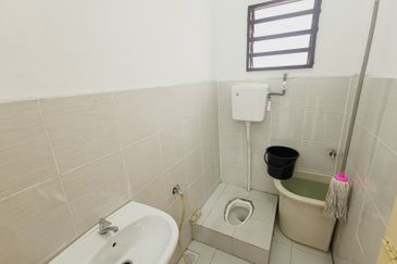 Rumah Setingkat Taman Gopeng Perdana