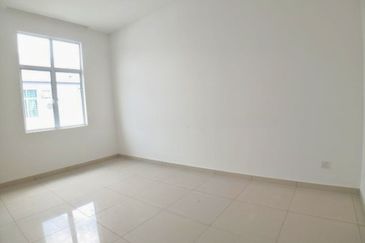 TAMAN MERU DESA PARK