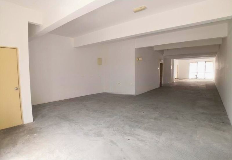 3 Storey Shoplot @ Bandar Meru Raya (Freehold)