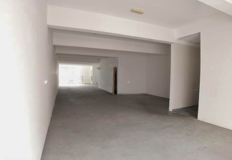 3 Storey Shoplot @ Bandar Meru Raya (Freehold)