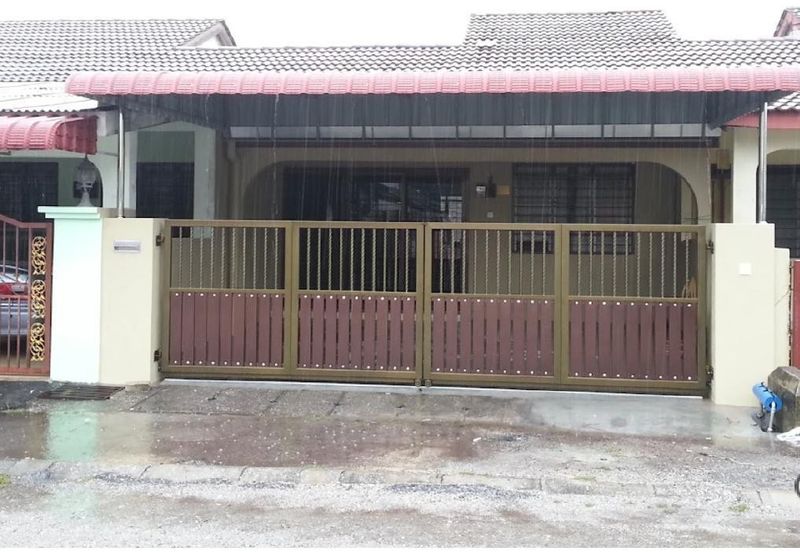 TAMAN PUTERI LINDUNGAN BULAN