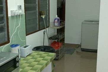 TAMAN PUTERI LINDUNGAN BULAN