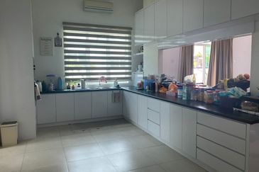 Arena Tasek Putra (Tasek Nova)