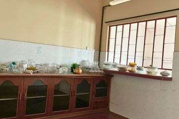 Taman Ipoh Jaya Rumah Teres 2 Tingkat, Gunung Rapat