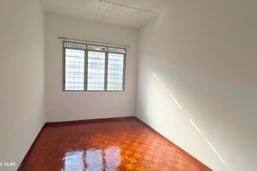 HALAMAN AMPANG MEWAH