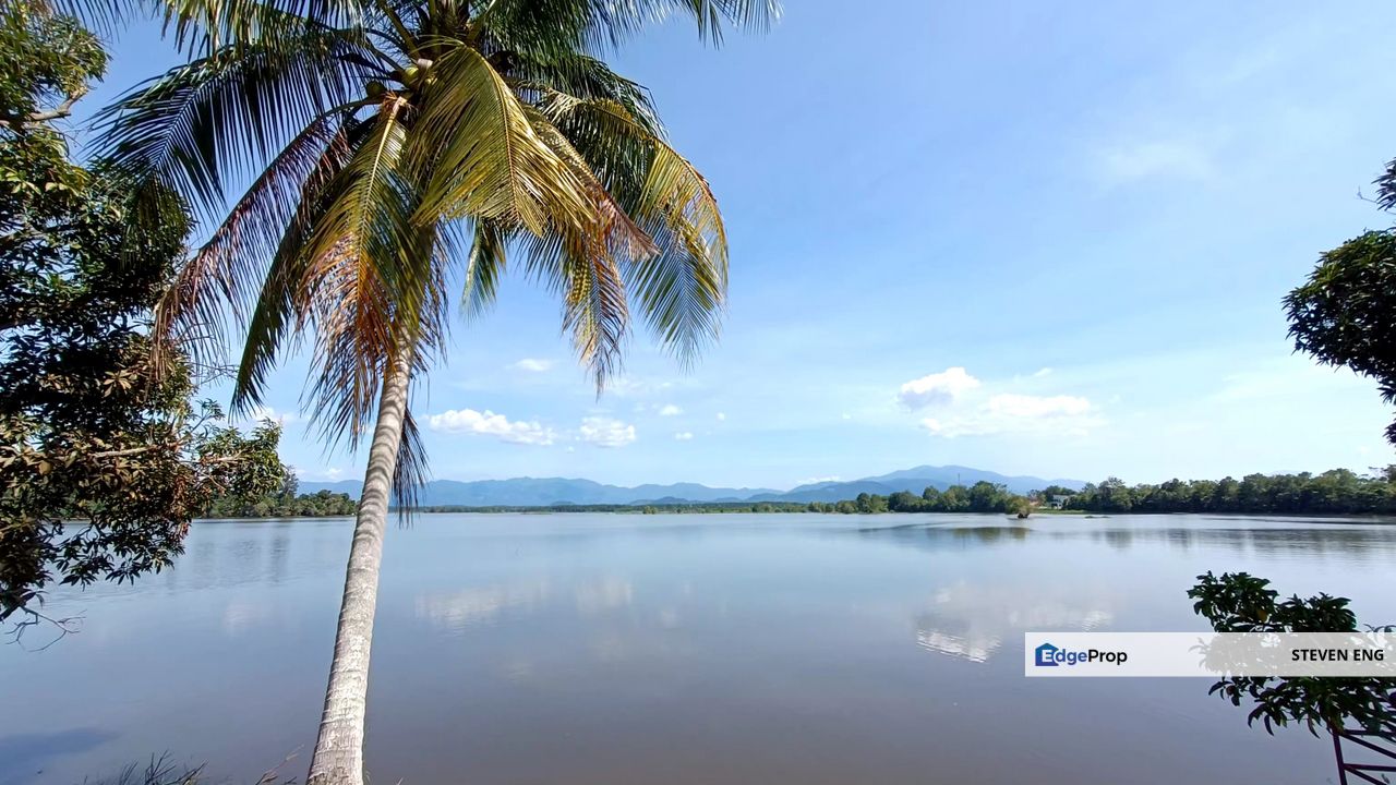 Bukit Merah Laketown Resort @ Super Nice Bungalow, 18,083sqft, Beautiful Lake View, Perak, Semanggol