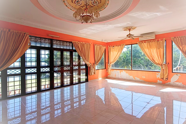 Bukit Merah Laketown Resort