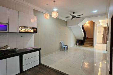 Arena Tasek Putra (Tasek Nova)