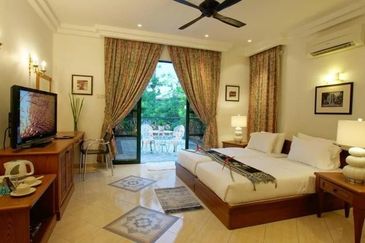 Freehold Bungalow Lot with 2 unit Detached Bungalow in Ipoh