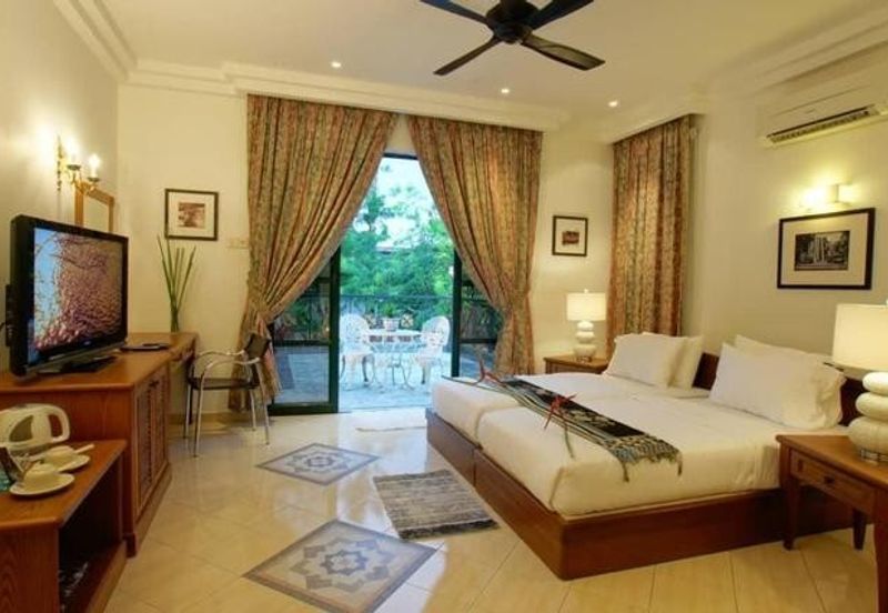 Freehold Bungalow Lot with 2 unit Detached Bungalow in Ipoh