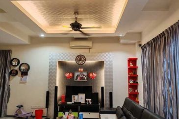 Pengkalan Tiara, Double Storey Corner House, Gated Guarded, 2,690sqft