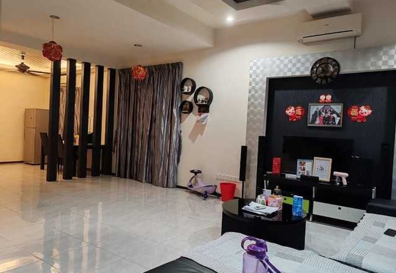 Pengkalan Tiara, Double Storey Corner House, Gated Guarded, 2,690sqft