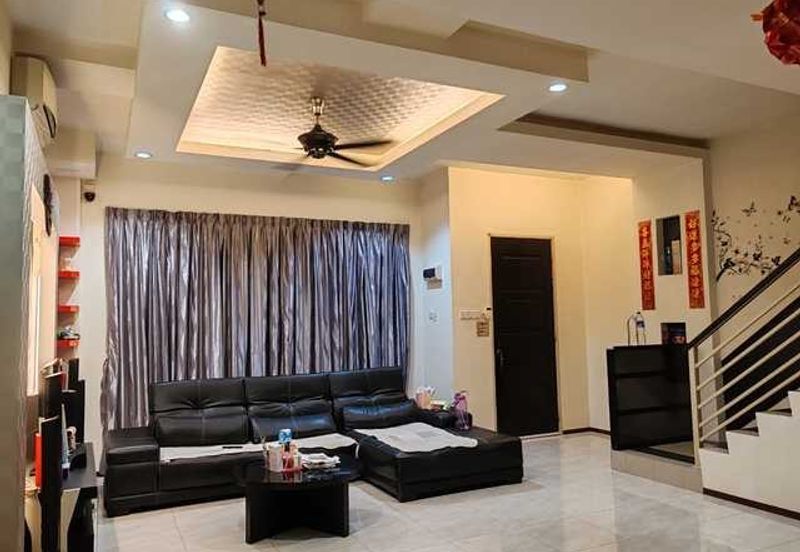 Pengkalan Tiara, Double Storey Corner House, Gated Guarded, 2,690sqft