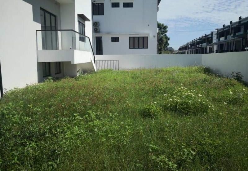 3 Storey Superlink Corner House Lapangan Perdana