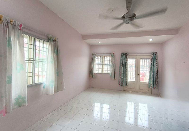 Panorama Lapangan Perdana