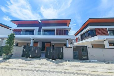 The Grand Thompson Residence