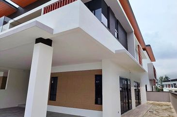 The Grand Thompson Residence