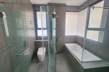 The Grand Thompson Residence