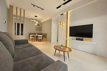 THE COVE HILLSIDE RESIDENCE