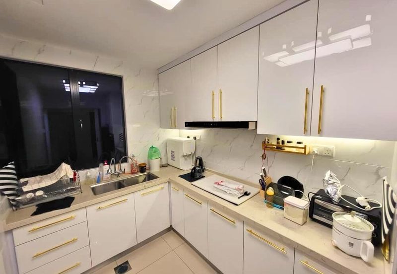 Manhattan Condominium