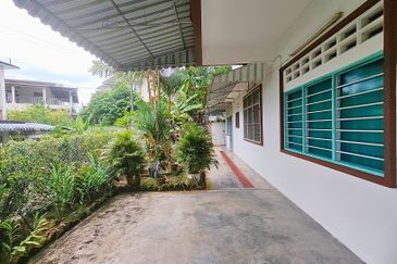 2 Storey Semi D Freehold Taman Golden Dragon Garden Kampar 金宝金龙花园