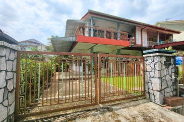 2 Storey Semi D Freehold Taman Golden Dragon Garden Kampar 金宝金龙花园