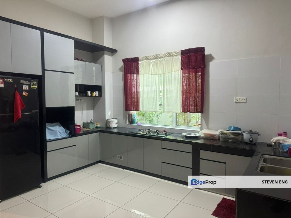 Bandar Lahat Mines, 2 Storey Semi D Water Front City , Perak, Kinta