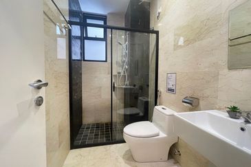 THE COVE HILLSIDE RESIDENCE