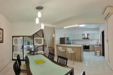 MERU VALLEY RESORT (GOLFVIEW TERRACE)