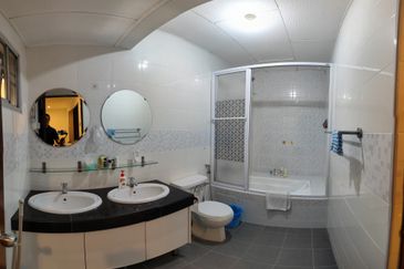 MERU VALLEY RESORT (GOLFVIEW TERRACE)