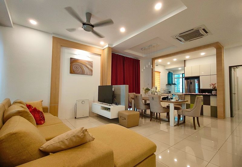 PANORAMA LAPANGAN SAUJANA (GREEN PARK)