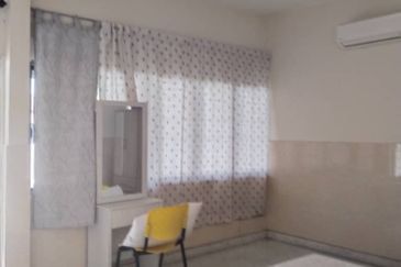 Room For Rent @ Gunung Rapat, Rapat Setia, Ampang (Fully Furnished)