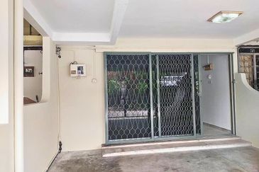 TAMAN CAHAYA BERCHAM