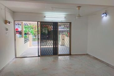 TAMAN CAHAYA BERCHAM