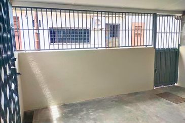 TAMAN CAHAYA BERCHAM