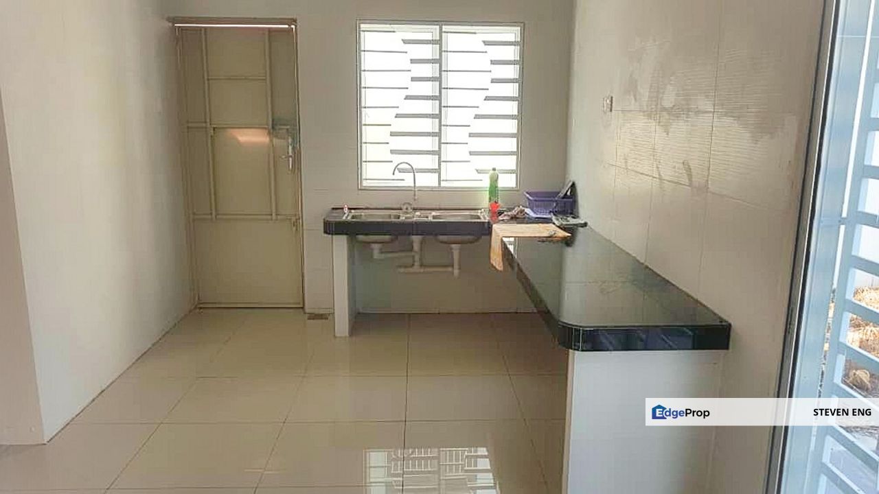 Taman Gerbang Lahat Bistari, Lahat, Ipoh - Double Storey Corner House, Perak, Kinta