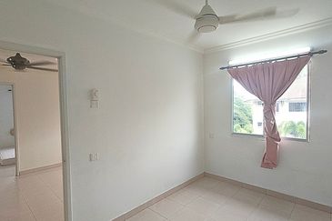 Permai Lake View Apartments