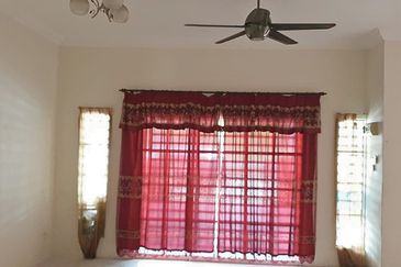 Taman Pengkalan Tiara