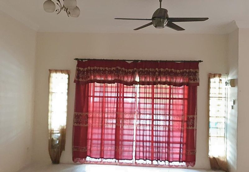 Taman Pengkalan Tiara