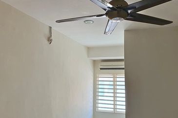 Taman Pengkalan Tiara