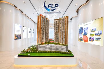 Skyline Kuchai, Located at Kuchai Lama Centre, 400M To MRT 2 & 3, High Rental & ROI, Free Furniture