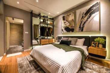 Kuchai Lama Centre, 400M To MRT 2 & 3,High Rental & ROI,Free Furniture