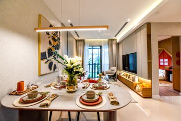 Kuchai Lama Centre, 400M To MRT 2 & 3,High Rental & ROI,Free Furniture